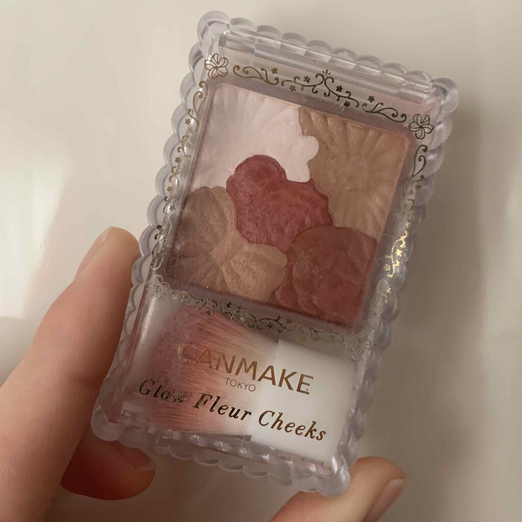 グロウフルールチークス/キャンメイク/パウダーチークを使ったクチコミ（1枚目）