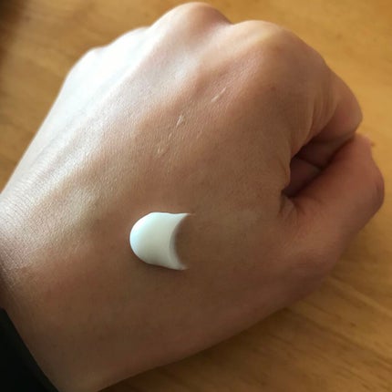 薬用ホワイトニング ハンドクリーム(もぎたてピーチ)/コエンリッチQ10/ハンドクリームを使ったクチコミ(3枚目)