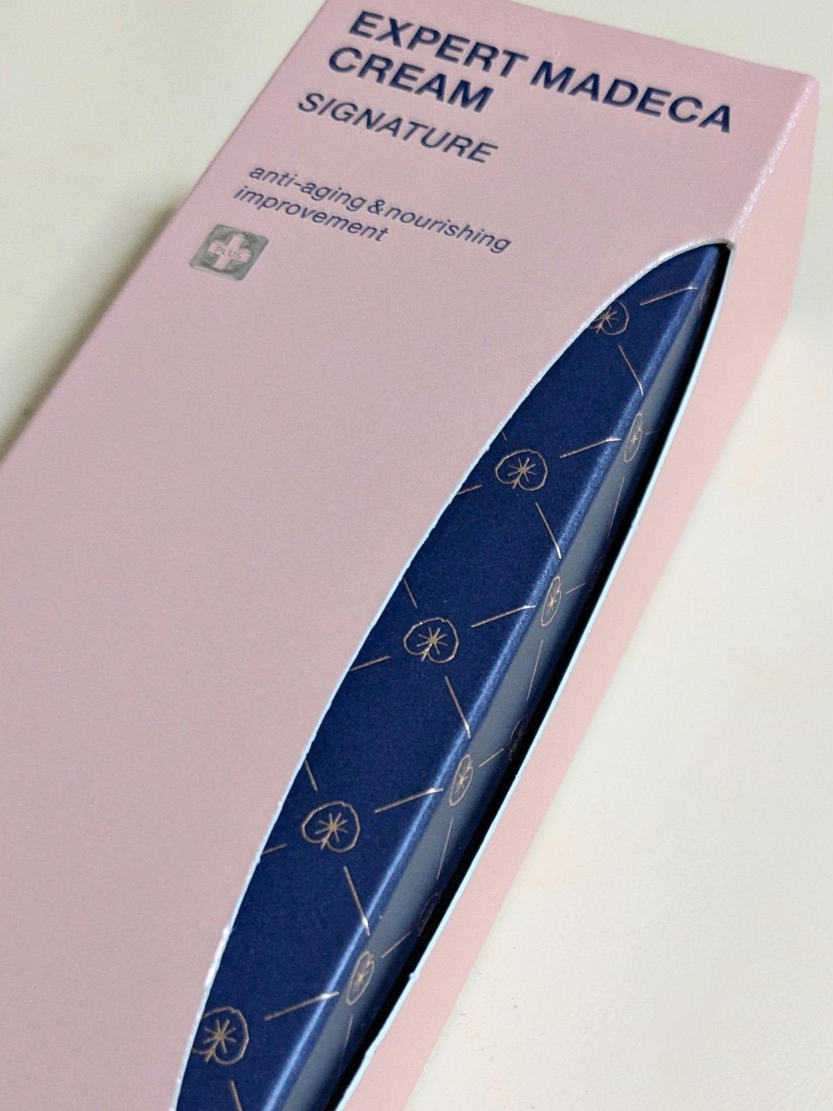 エキスパートマデカクリーム (シグネチャー)/センテリアン24/フェイスクリームを使ったクチコミ(4枚目)