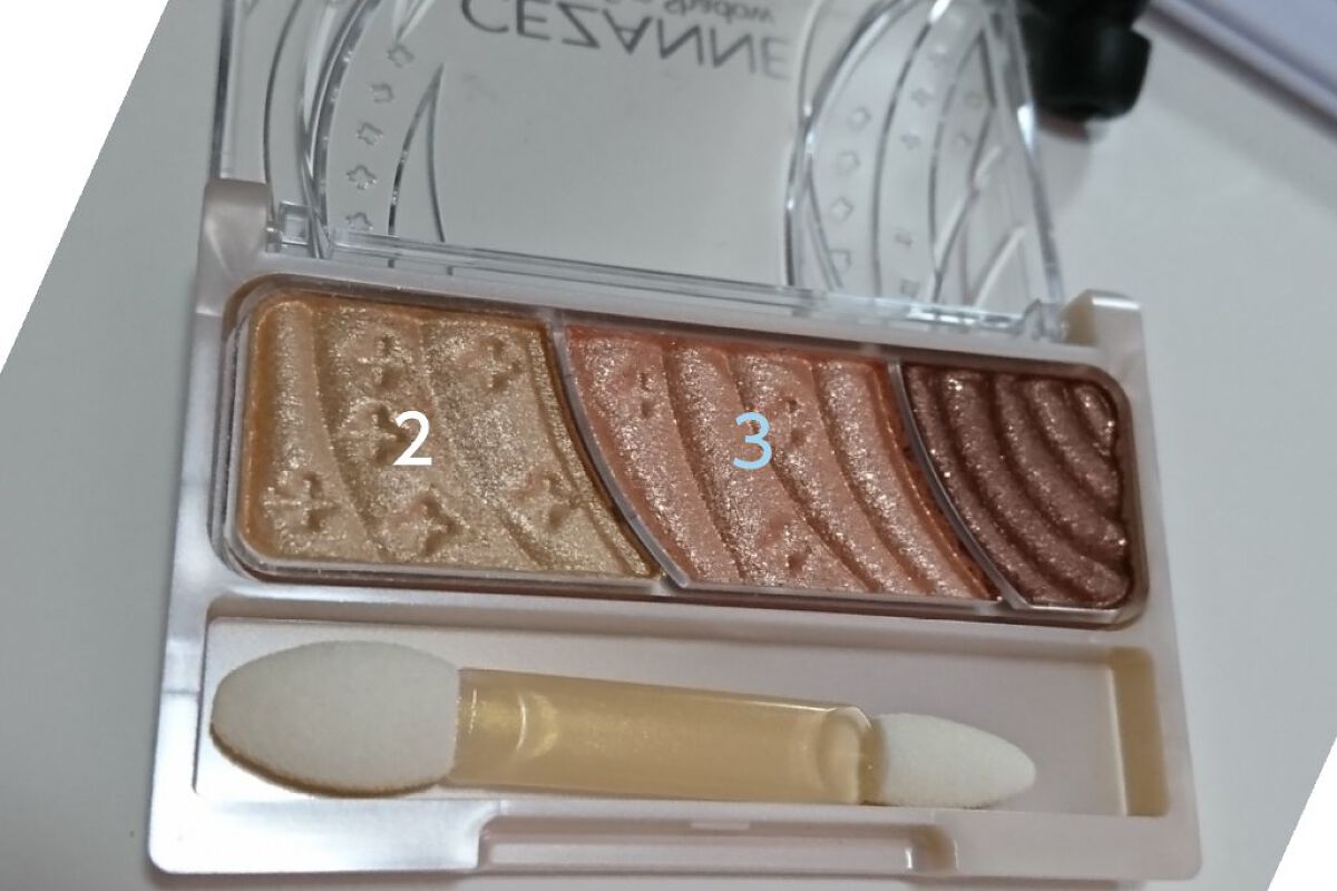トーンアップアイシャドウ/CEZANNE/アイシャドウパレットを使ったクチコミ（2枚目）