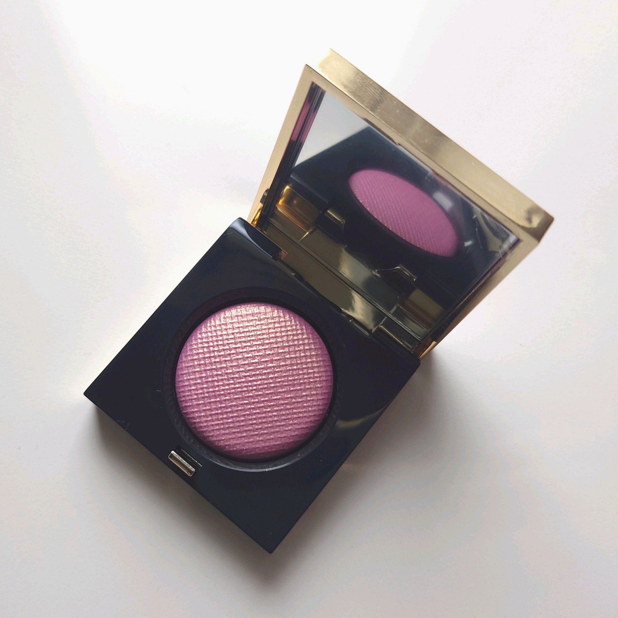 リュクスアイシャドウ L29 ソーラーウィンド(リッチ スパークル) /BOBBI BROWN/単色アイシャドウを使ったクチコミ（1枚目）