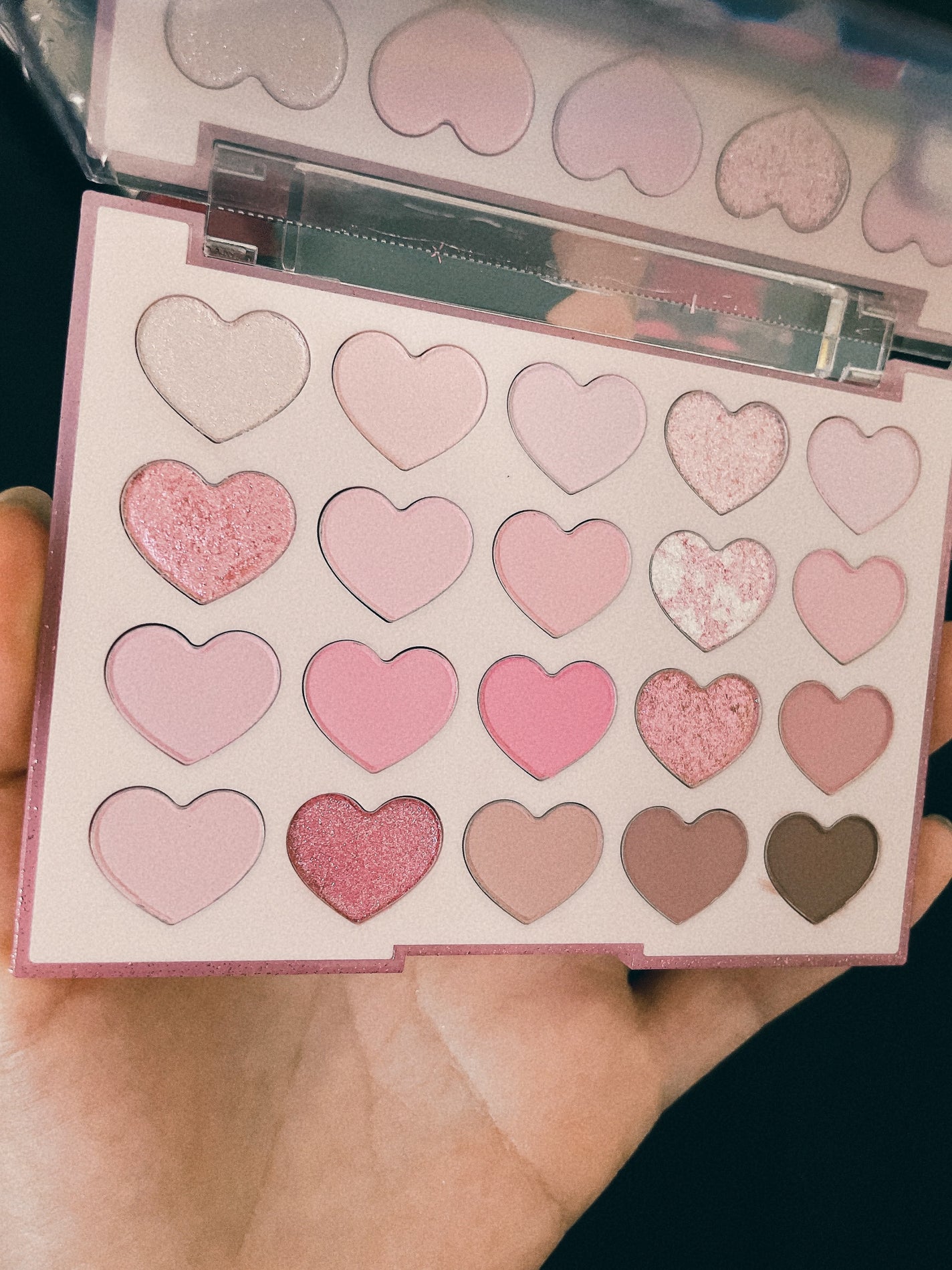 桜田 彩夢 on LIPS 「最近仲間入りしたコスメたち💙今月発売の夏コスメはキラキラ系多く..」(4枚目)