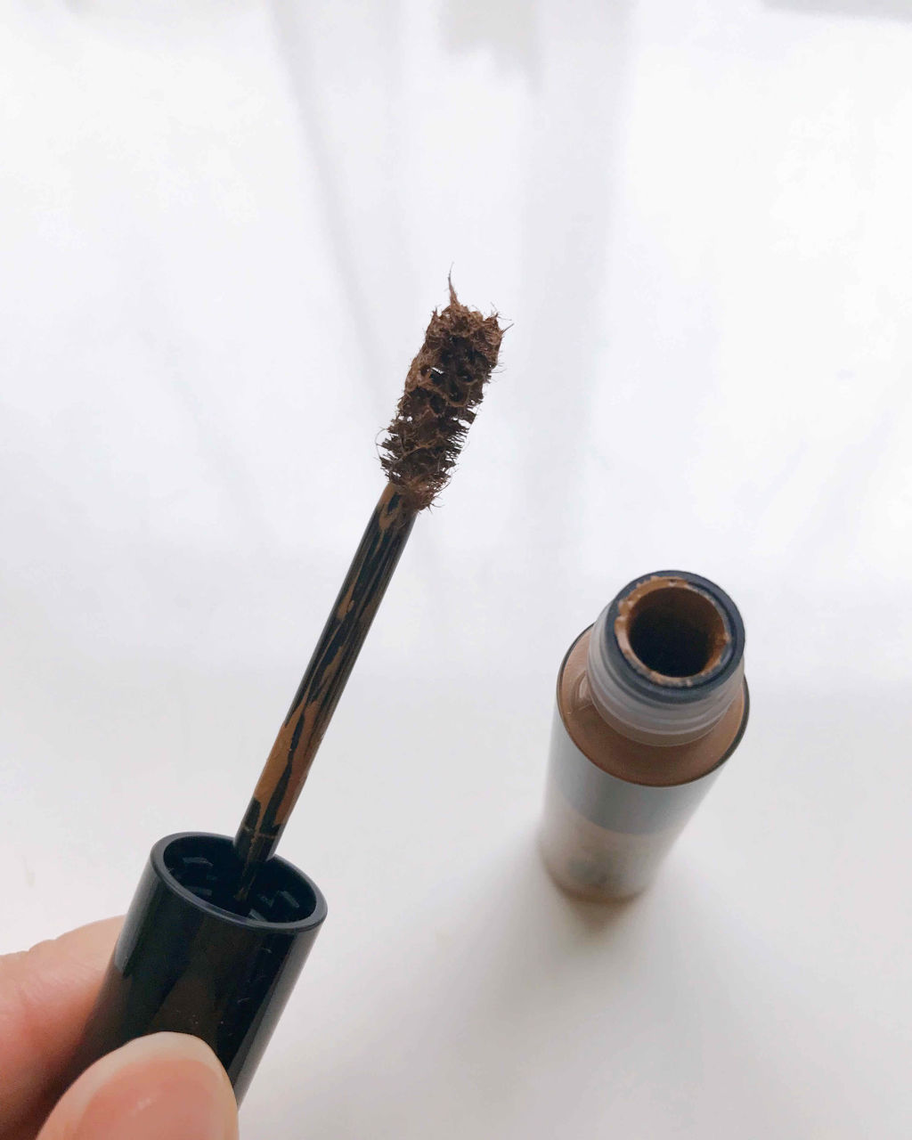 プロフェッショナル 3Dブロウ マスカラ 001 ナチュラルブラウン/リンメル ロンドン/眉マスカラを使ったクチコミ（2枚目）