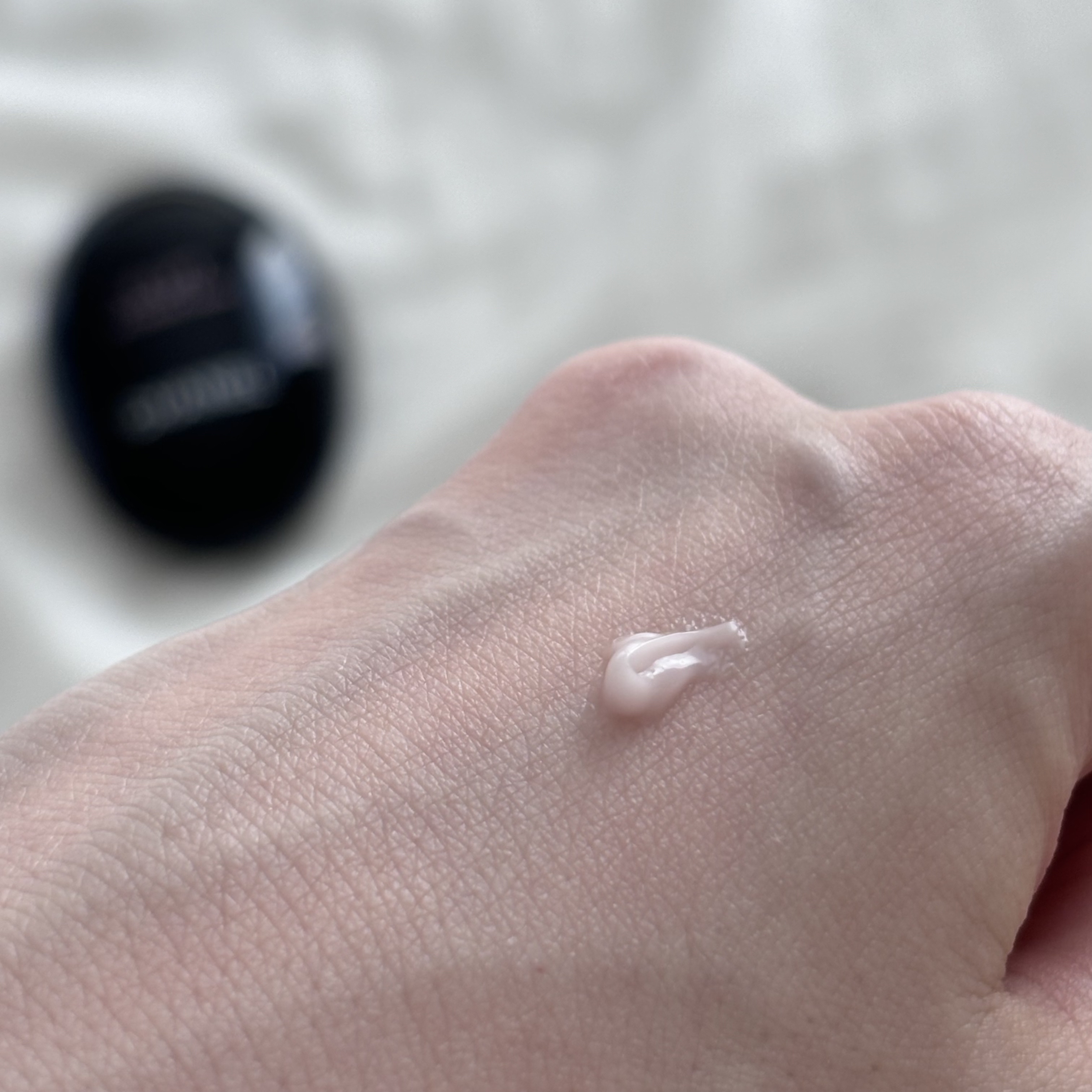 ル リフト ラ クレーム マン/CHANEL/ハンドクリームを使ったクチコミ（3枚目）