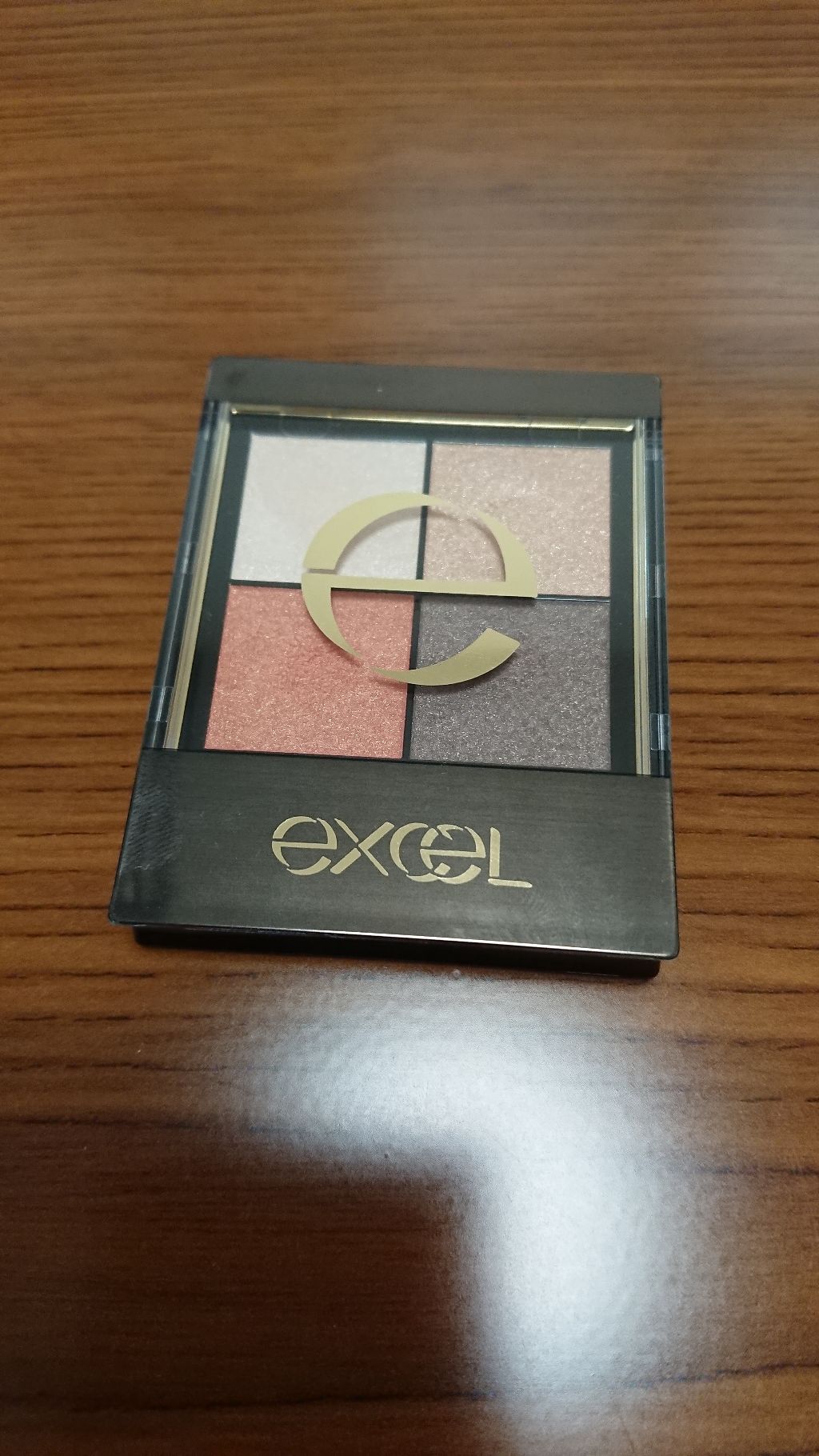 リアルクローズシャドウ CS01 テラコッタブーティ/excel/アイシャドウパレットを使ったクチコミ（1枚目）