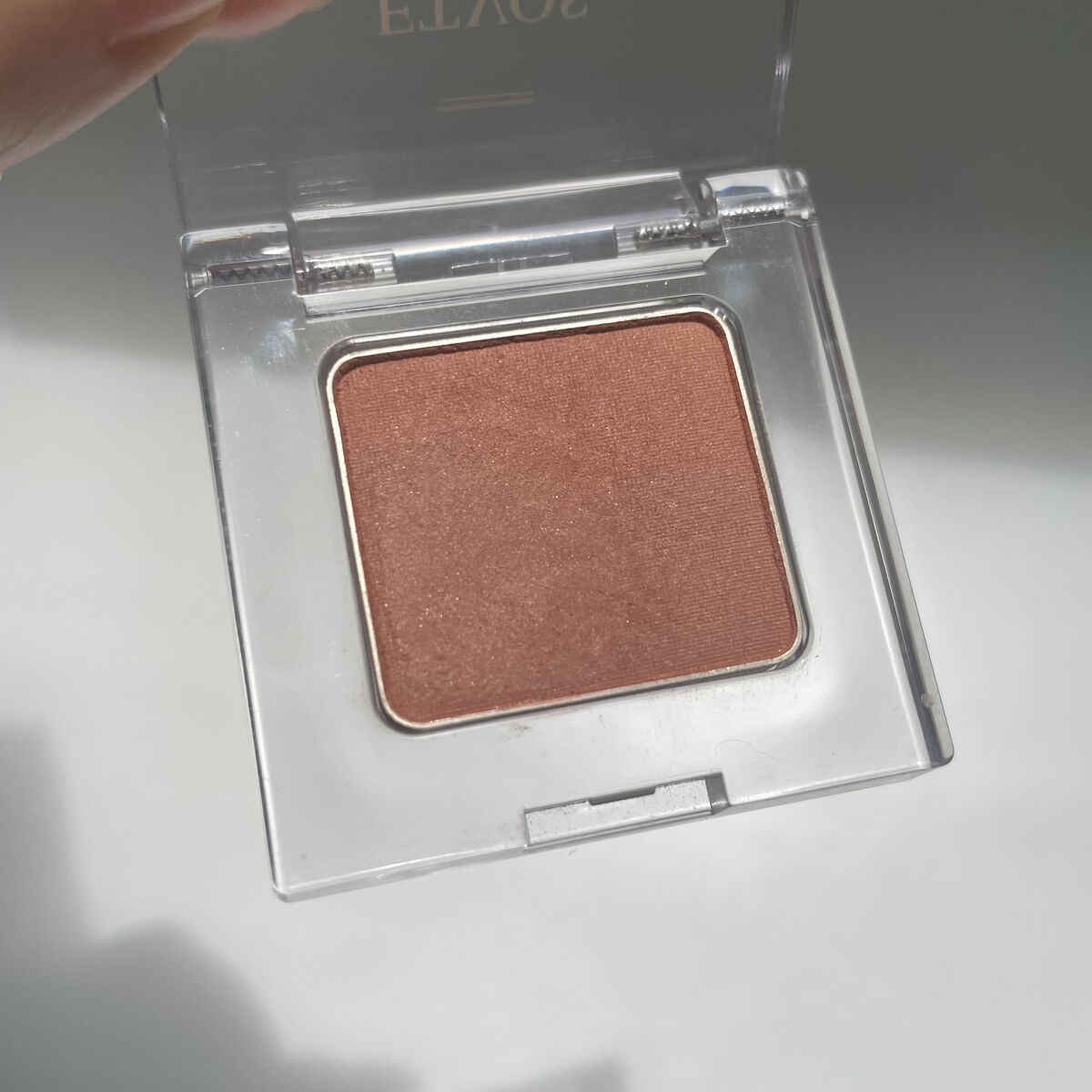 ミネラルマルチパウダー/エトヴォス/単色アイシャドウを使ったクチコミ（3枚目）