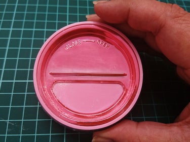 Jeffree Star Cosmetics Magic Star Setting Powderのクチコミ「美容系youtuber、MissToxicことエミさんのお気に入り動画を見てbeautylis.....」（3枚目）