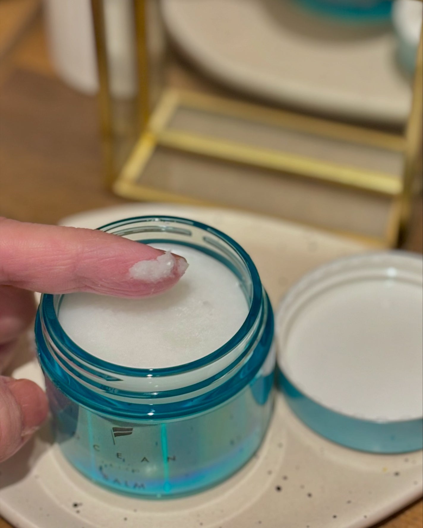 オーシャントリコ ヘアスタイリング バーム ライトブルー/OCEAN TRICO/ヘアバームを使ったクチコミ(3枚目)