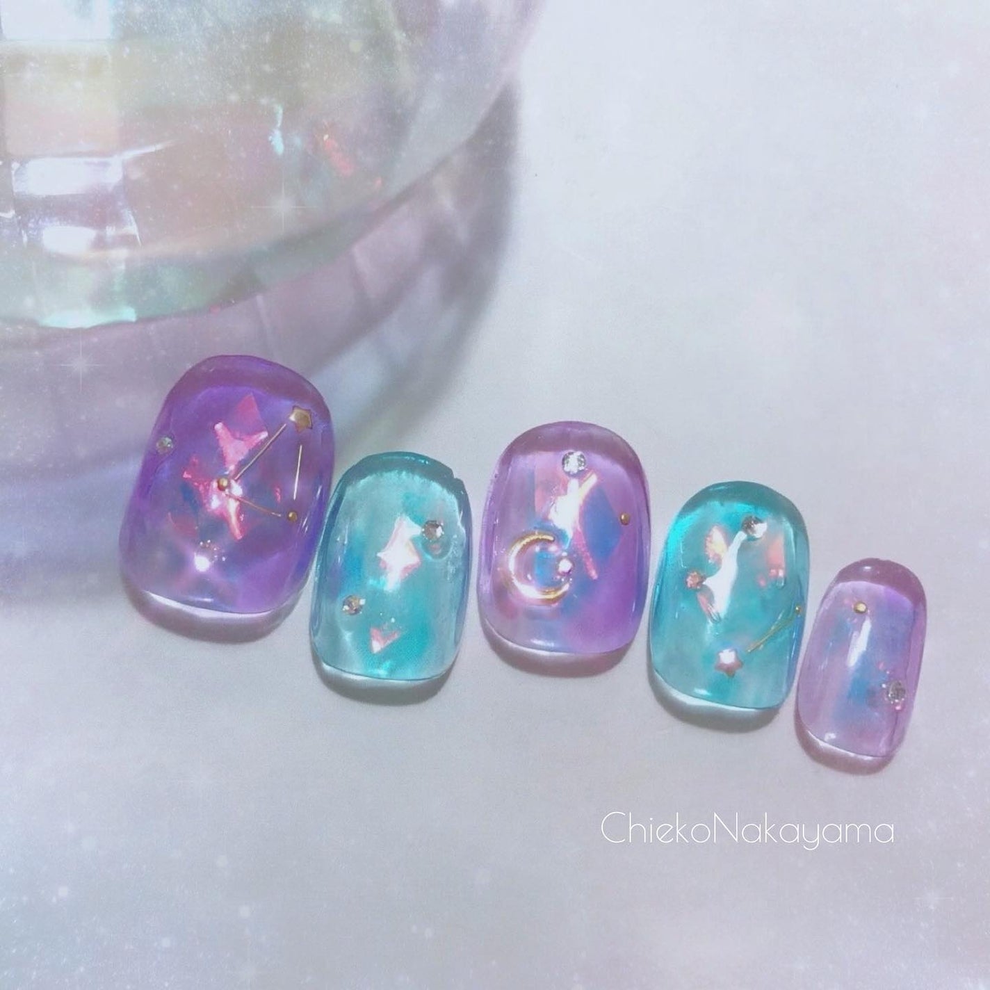 なかやまちえこ on LIPS 「constellation💫⠀⠀1日1ネイル製作365日チャレ..」(1枚目)