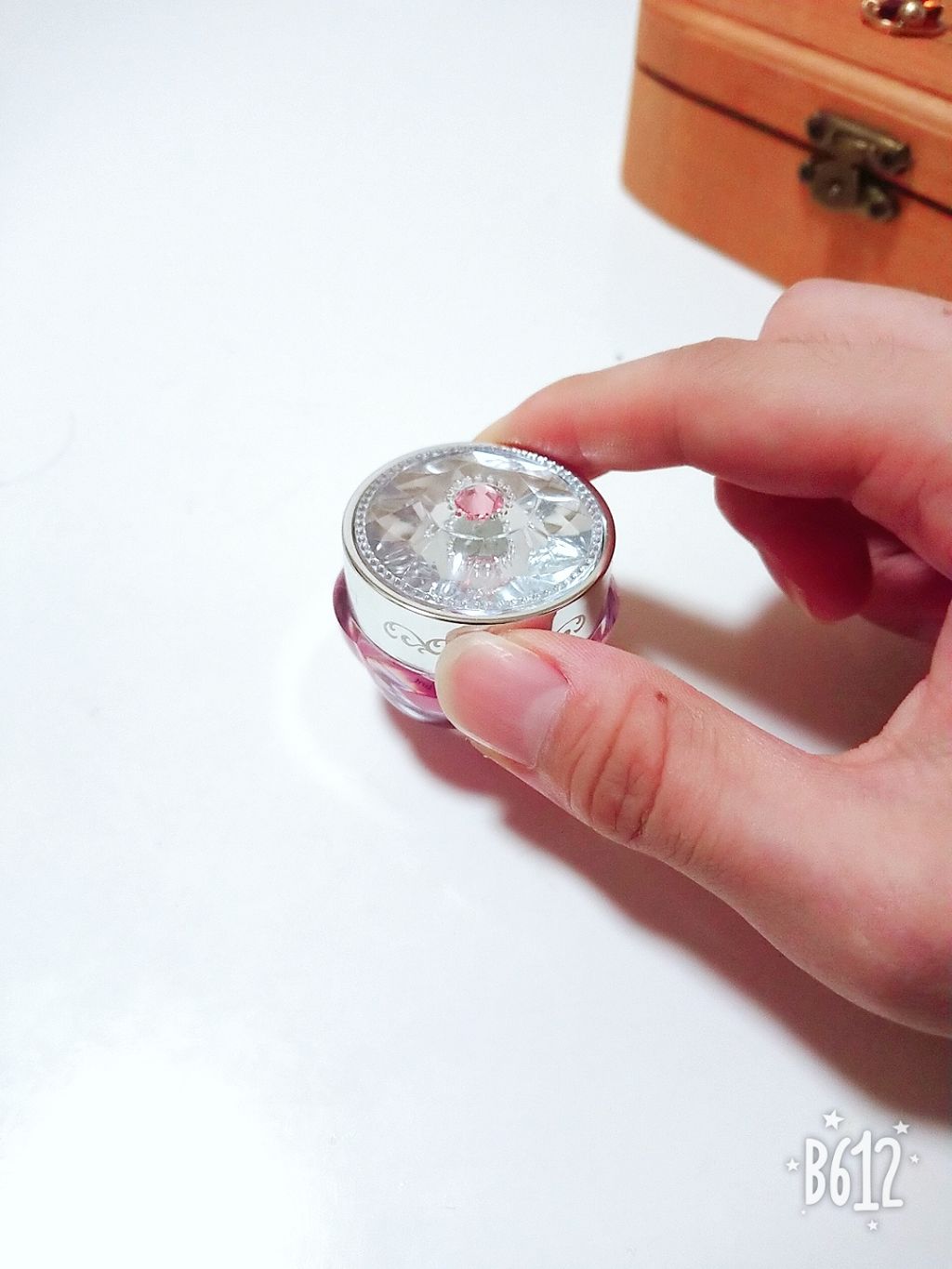 フルーツ リップバーム N/JILL STUART/リップケアを使ったクチコミ（2枚目）