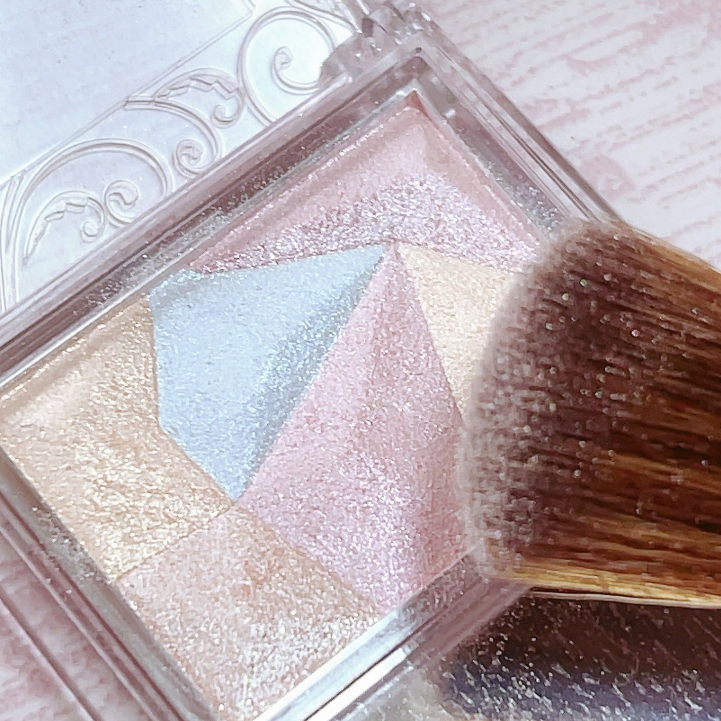 パールグロウハイライト/CEZANNE/ハイライト・シェーディングを使ったクチコミ(2枚目)