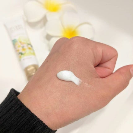 大人のハンドバーム エルブグリーンの香り/ハリーハリー/ハンドクリームを使ったクチコミ(3枚目)