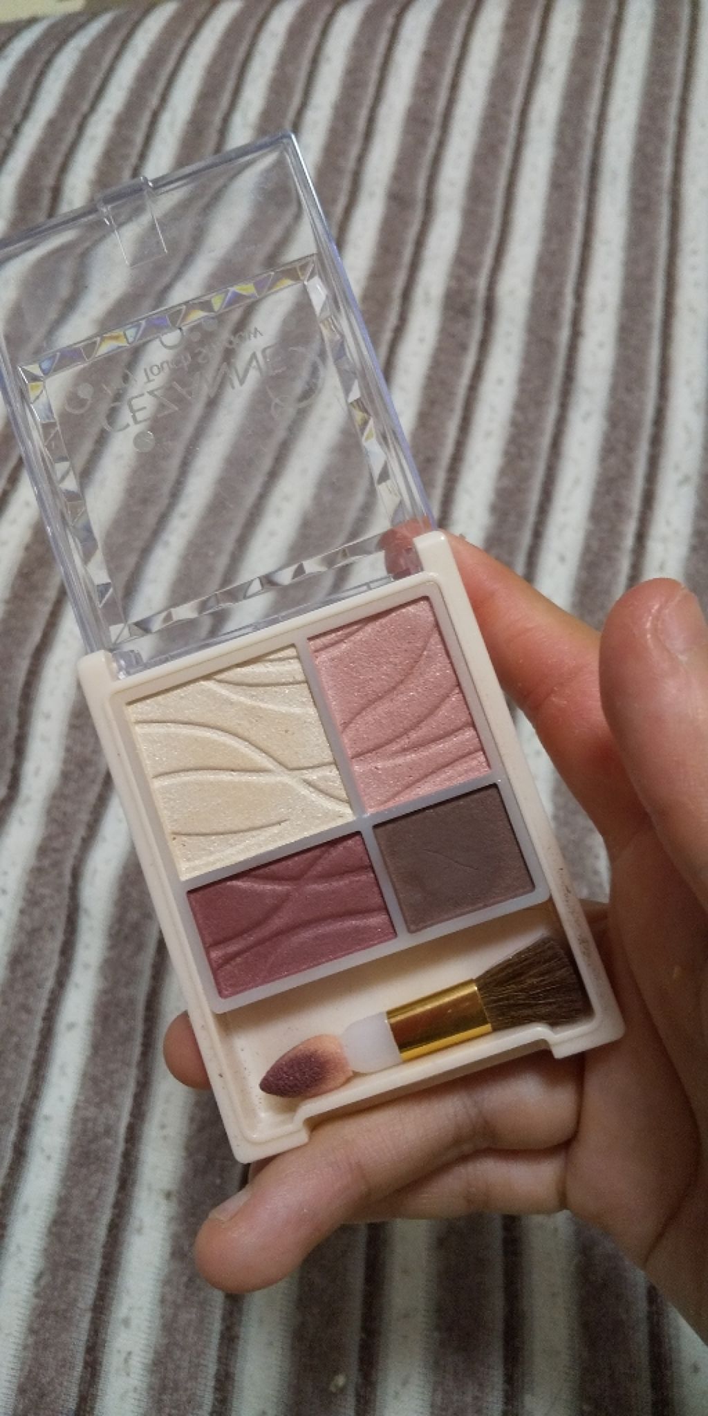 エアリータッチシャドウ/CEZANNE/アイシャドウパレットを使ったクチコミ(1枚目)