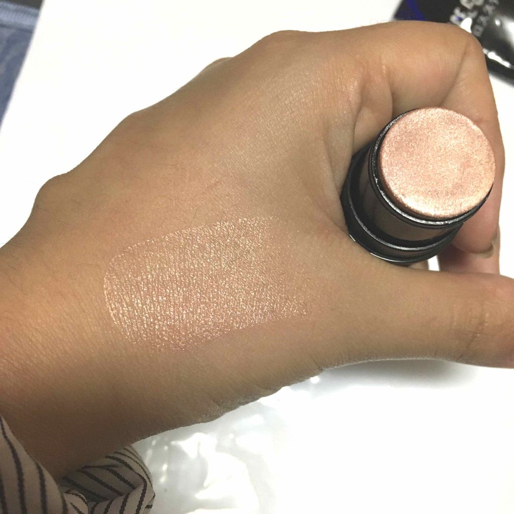 UR GLAM FACE GLOSS STICK/U R GLAM/ジェル・クリームチークを使ったクチコミ(2枚目)