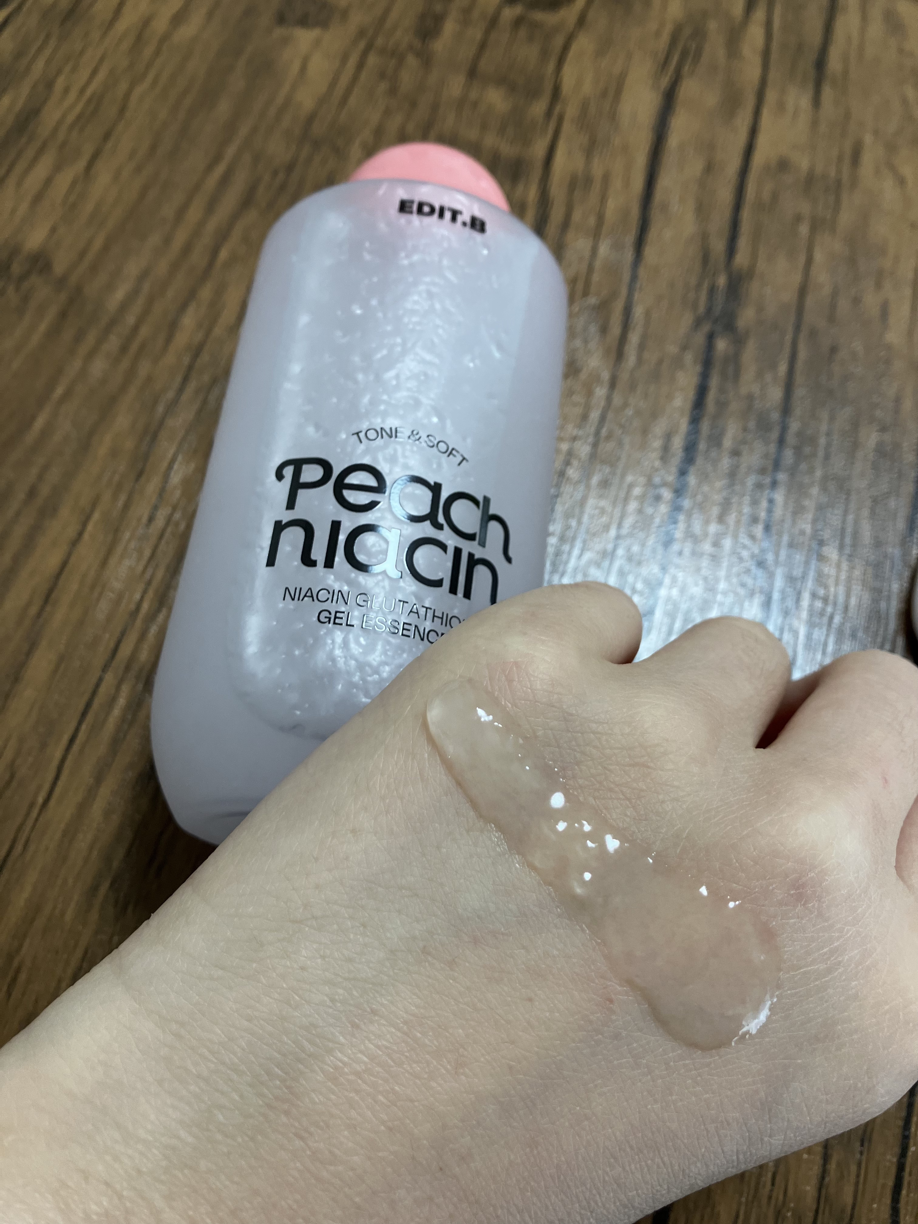 ピーチ ナイアシンアミド GLT ジェルエッセンス/EDIT.B/美容液を使ったクチコミ（3枚目）