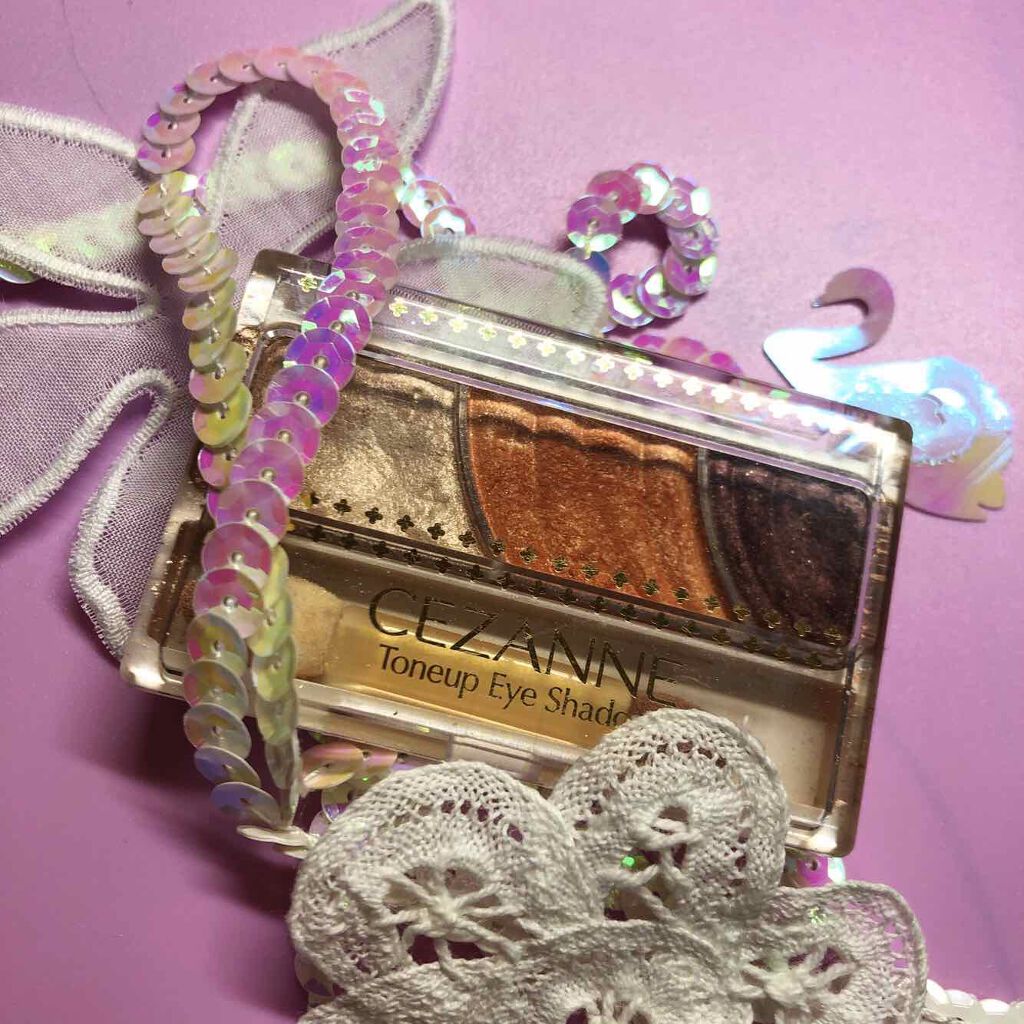 トーンアップアイシャドウ/CEZANNE/アイシャドウパレットを使ったクチコミ(2枚目)