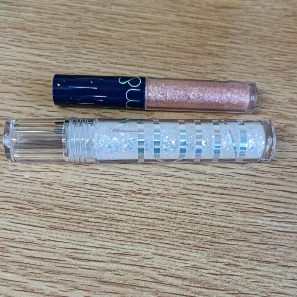 DAZE EYE GLITTER/4OIN /リキッドアイシャドウを使ったクチコミ(3枚目)