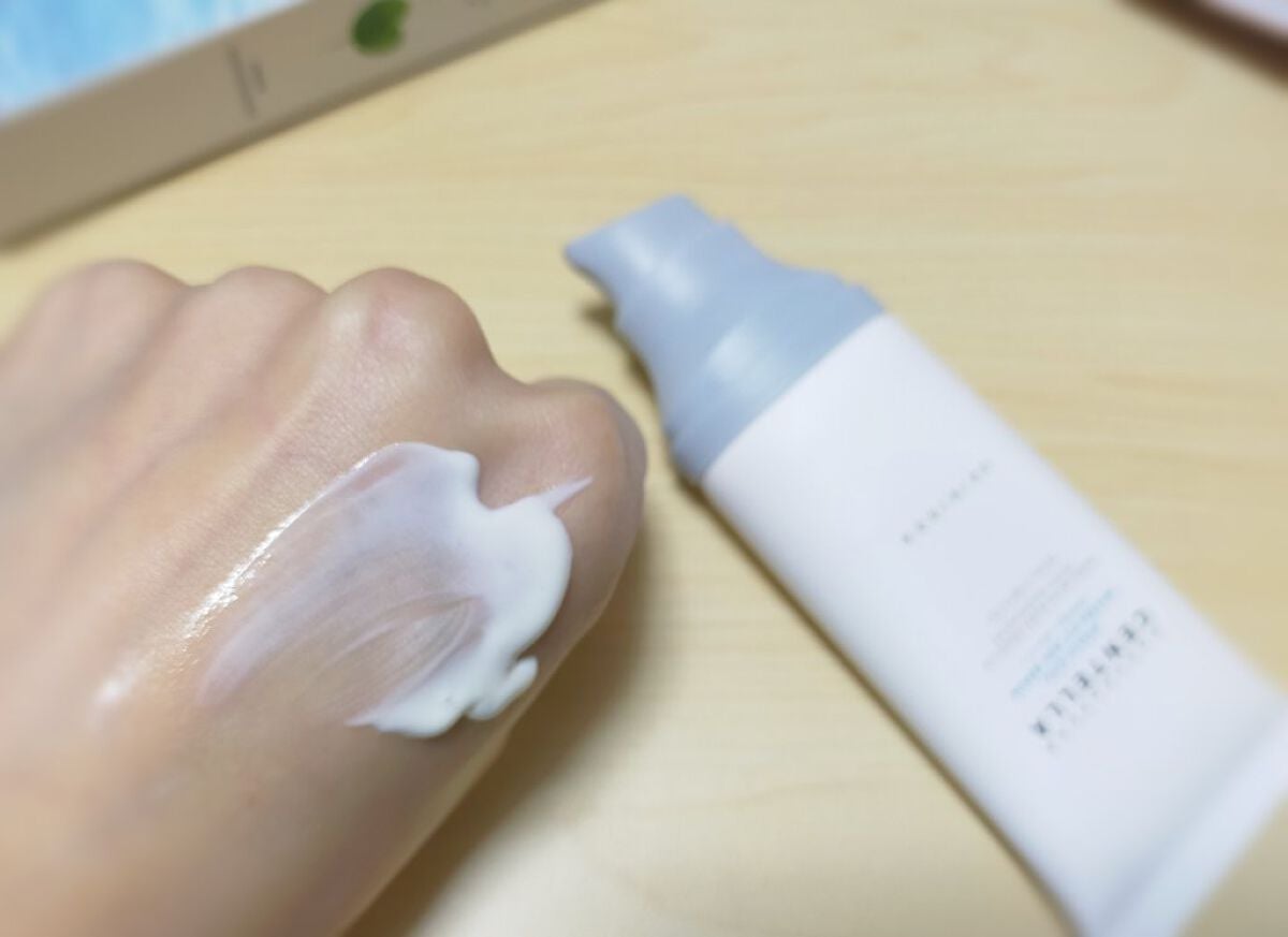 ヒアルーシカ ウォーターフィット サンセラム/SKIN1004/日焼け止めローションを使ったクチコミ(2枚目)