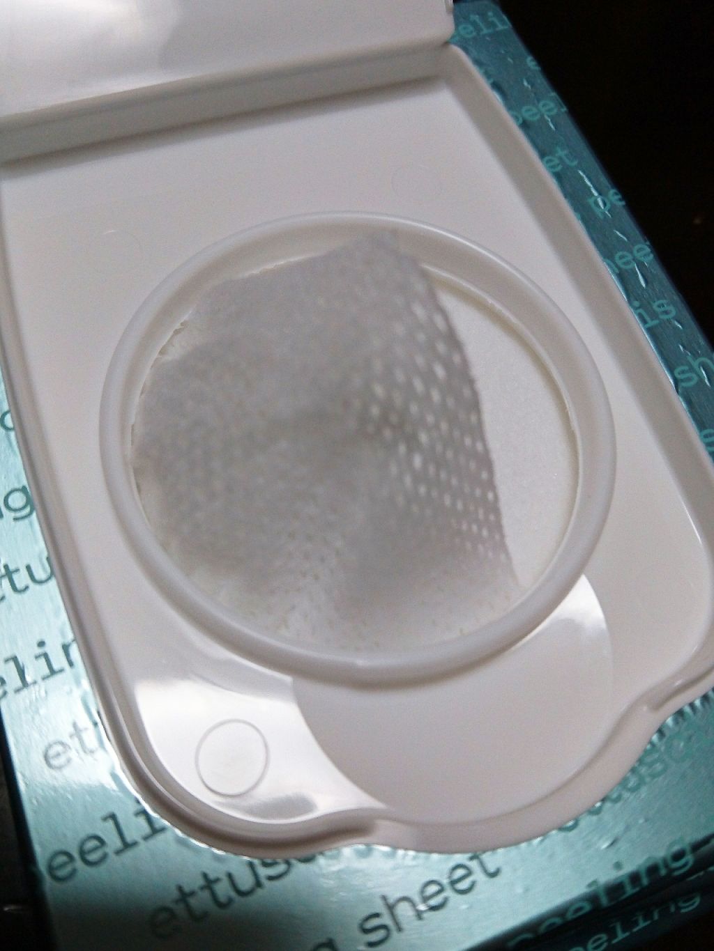 ふきとりピーリングシート オイルブロック/ettusais/ピーリングを使ったクチコミ(2枚目)