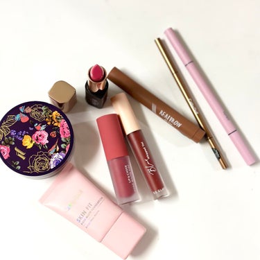 LUXURY VELVET MATTE LIPSTICK/Beauty Cottage/口紅を使ったクチコミ（3枚目）