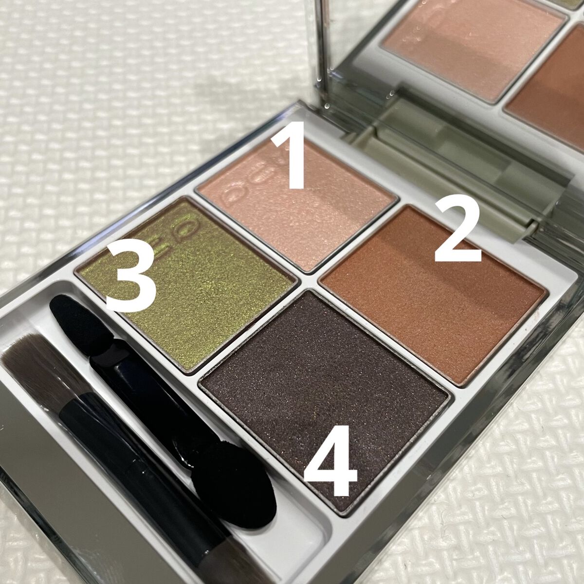 シグニチャー カラー アイズ/SUQQU/アイシャドウパレットを使ったクチコミ（2枚目）