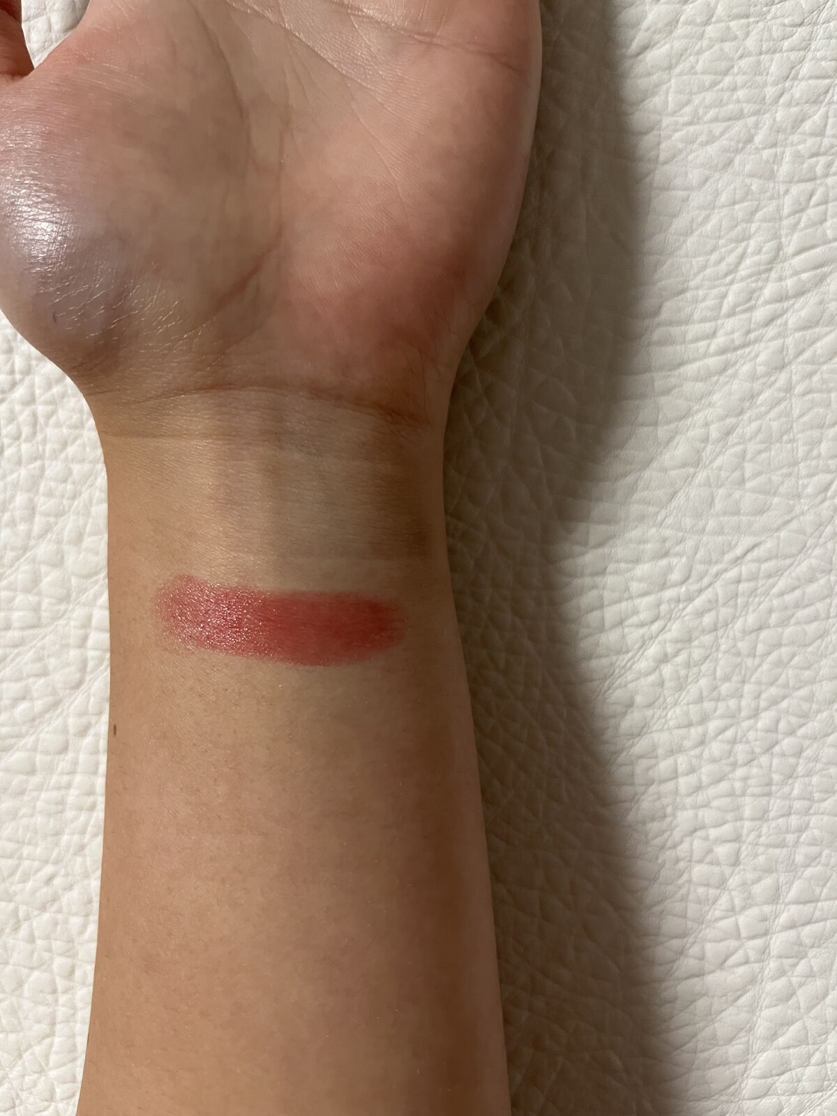 ラスティンググロスリップ/CEZANNE/口紅を使ったクチコミ（2枚目）