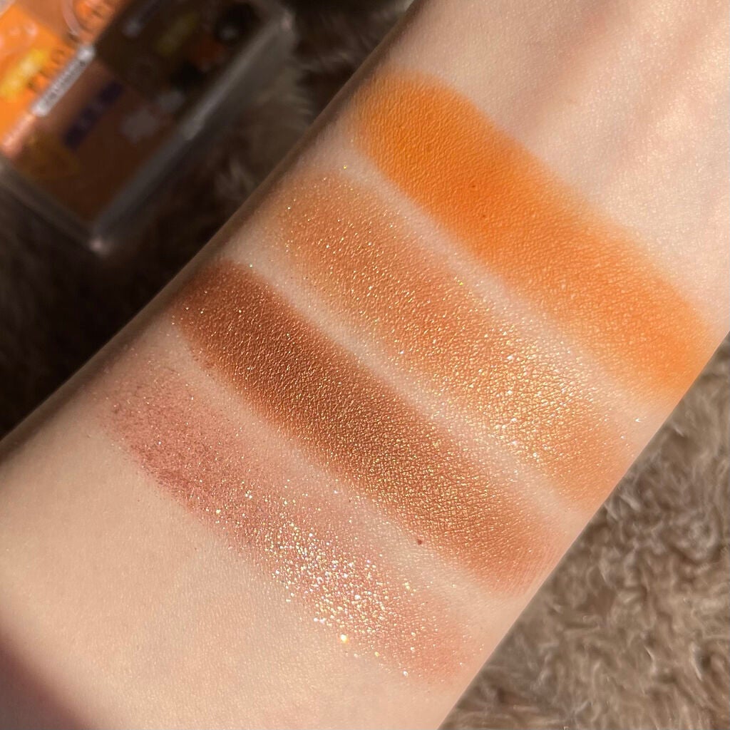 モーメントブログ4色アイシャドウ/FLORTTE/アイシャドウパレットを使ったクチコミ(4枚目)