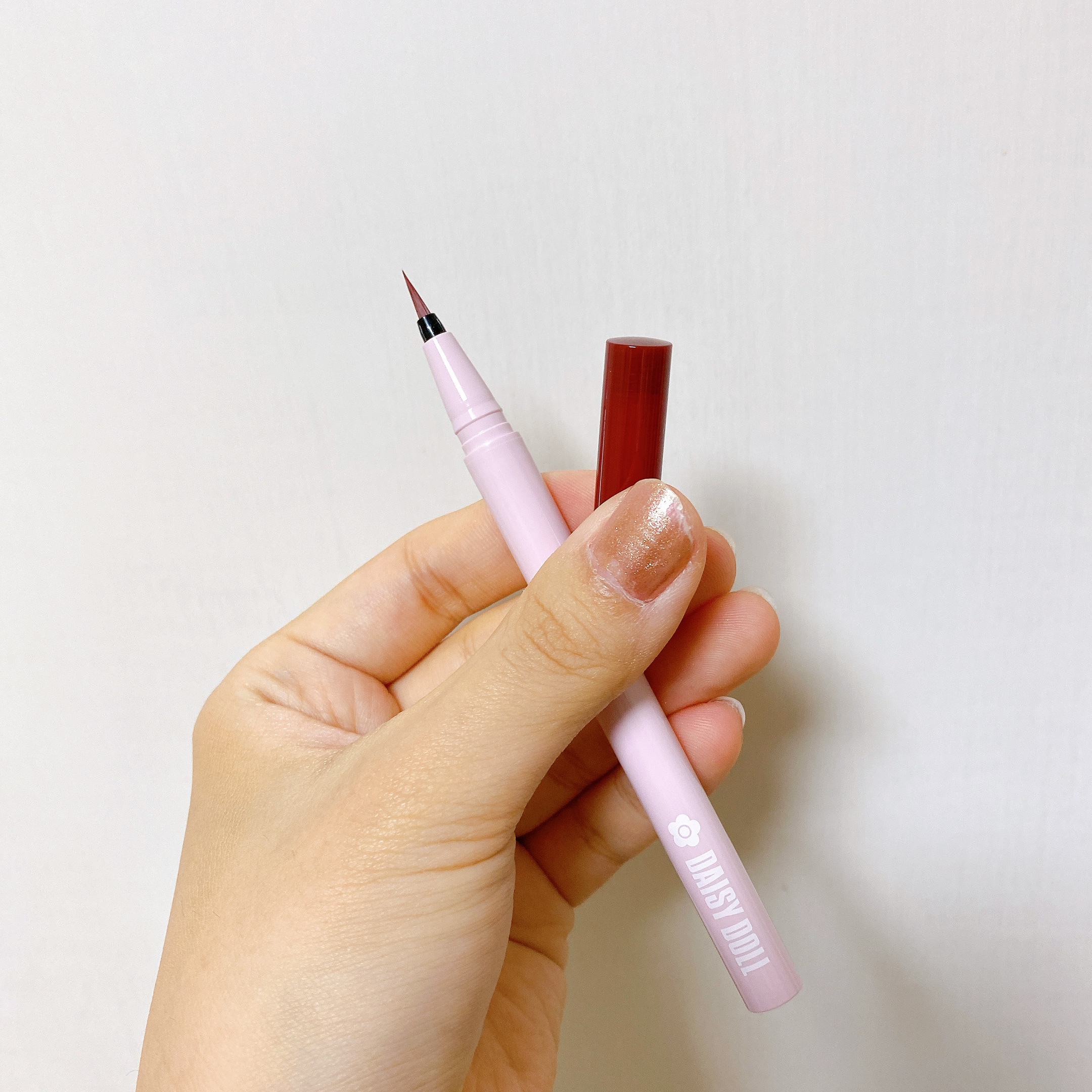 ロング ラスティング アイライナー R-01（バーガンディ）/DAISY DOLL by MARY QUANT/リキッドアイライナーを使ったクチコミ（1枚目）