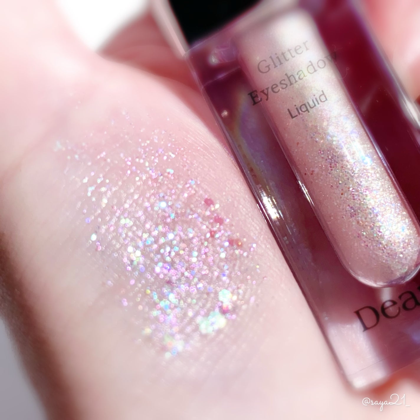 グリッターアイシャドウ/Dear.A/グリッターを使ったクチコミ(4枚目)