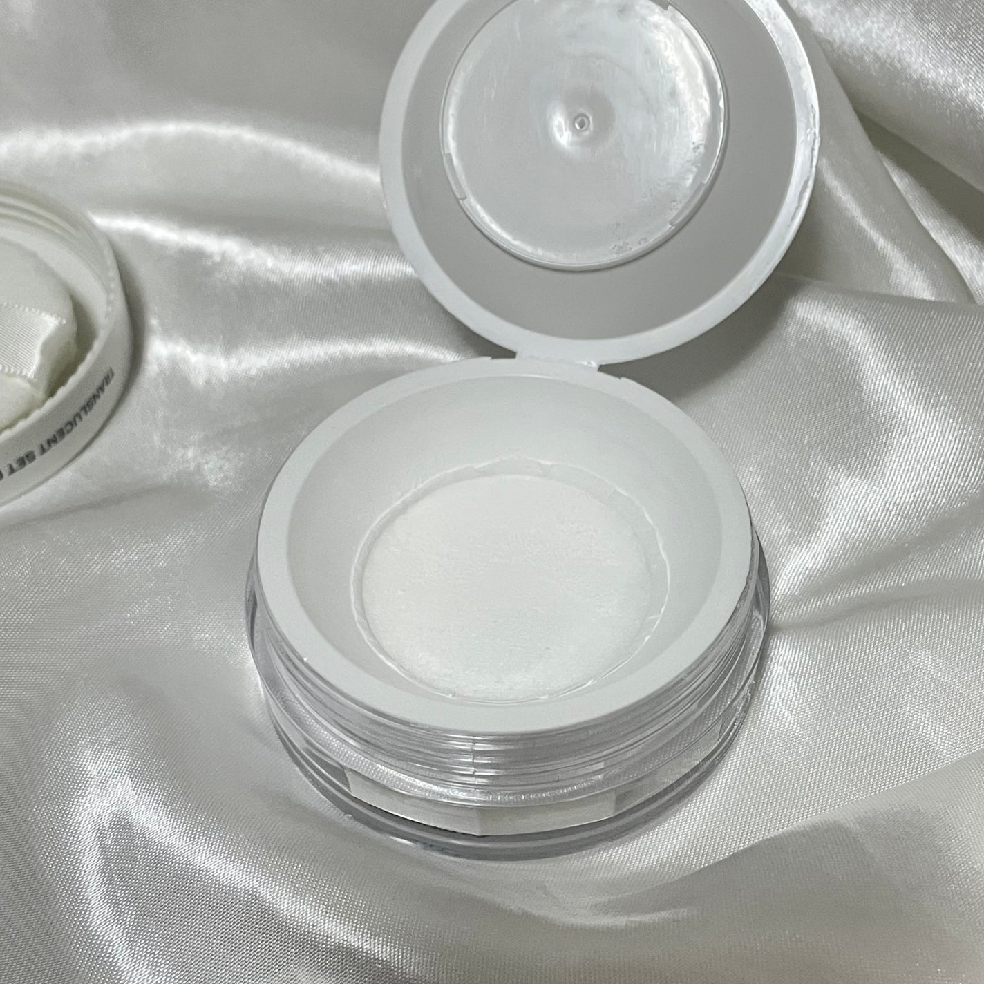 トランスルーセントセットフィニッシングパウダー/TFIT/ルースパウダーを使ったクチコミ(2枚目)