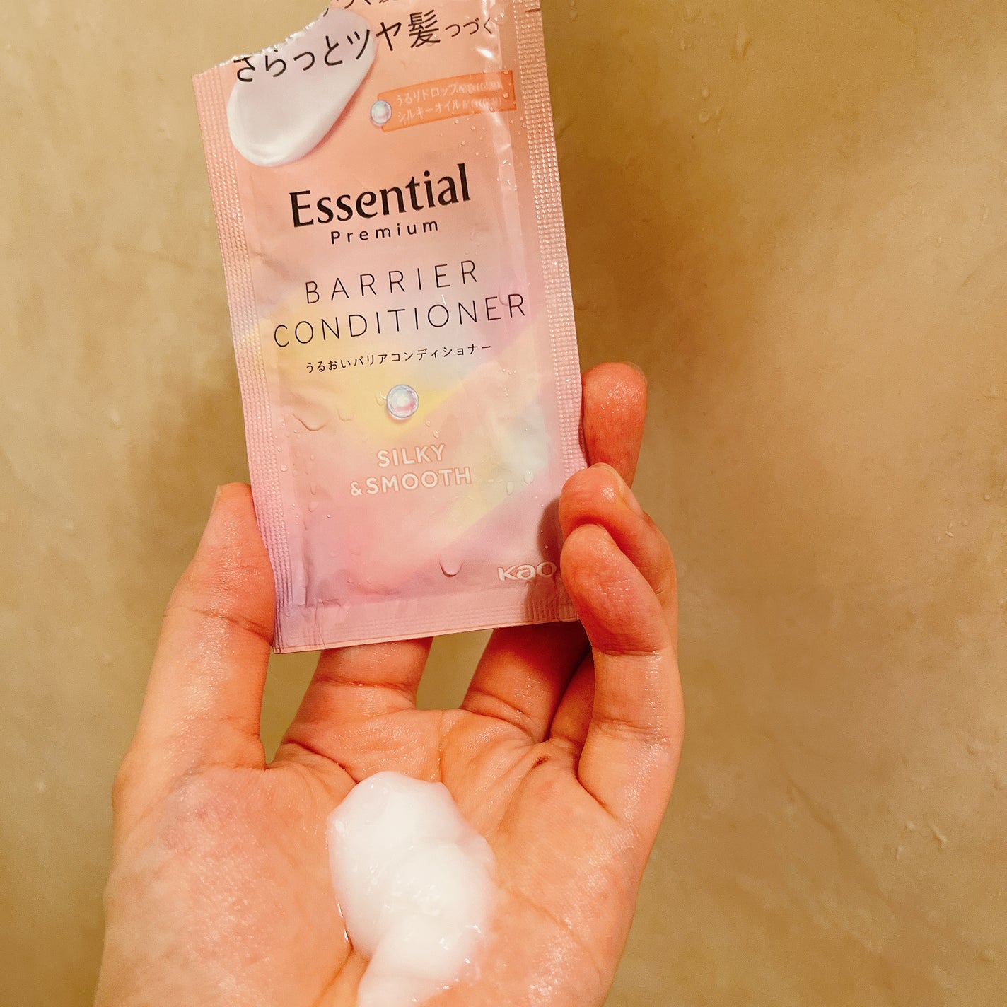 エッセンシャルプレミアム バリアシャンプー・コンディショナー シルキー&スムース/エッセンシャル/市販シャンプーを使ったクチコミ(4枚目)