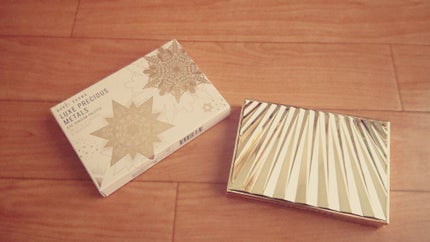 リュクス プレシャス メタルズ アイシャドウ パレット/BOBBI BROWN/アイシャドウパレットを使ったクチコミ(2枚目)