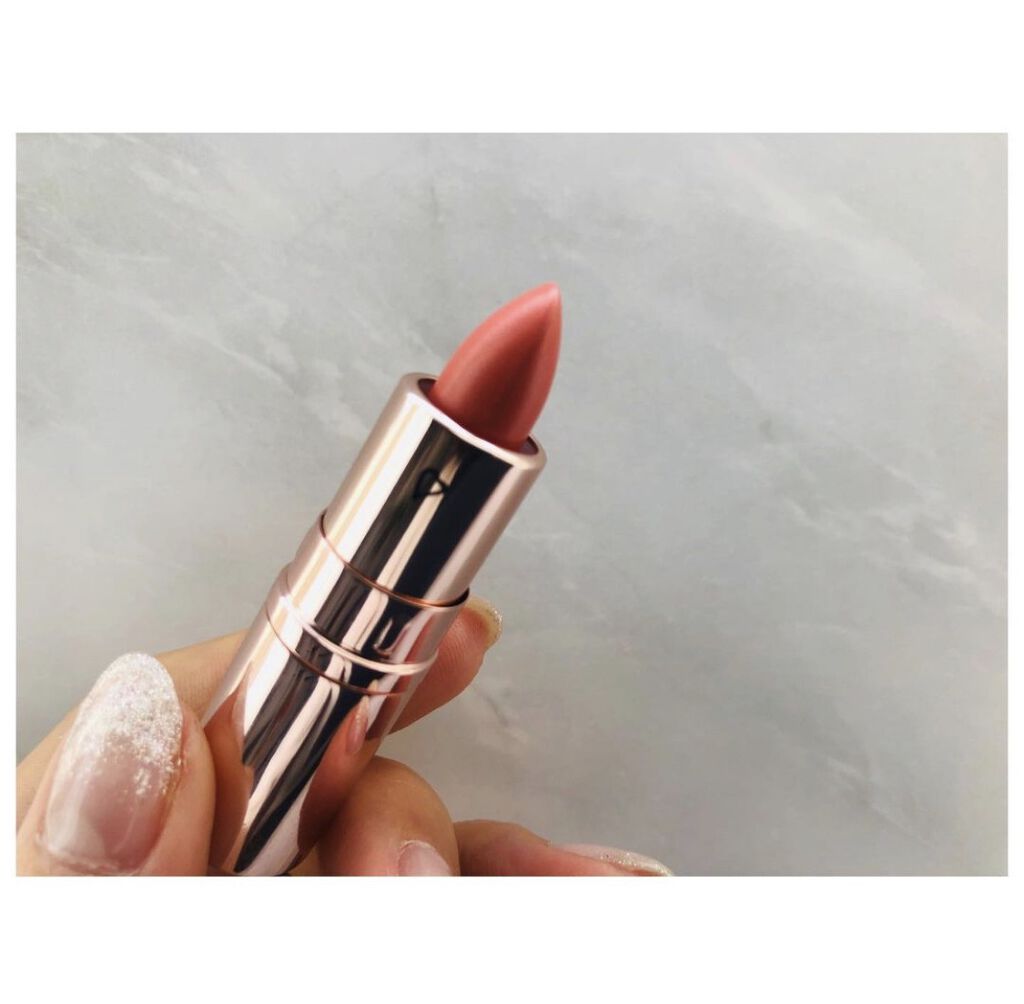 ナチュラルミニルージュ NudyPeach/em/口紅を使ったクチコミ（1枚目）