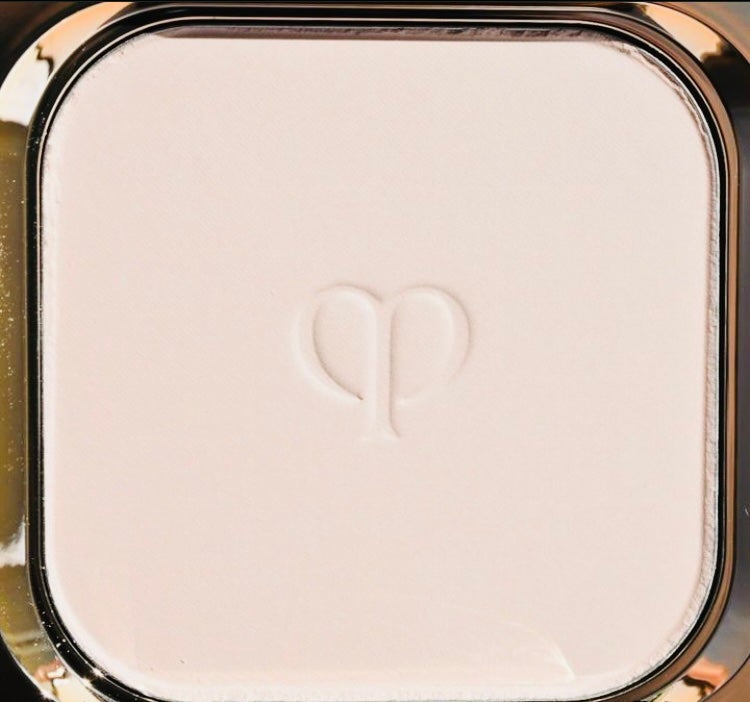 プードルコンパクトエサンシエルn/クレ・ド・ポー ボーテ/プレストパウダーを使ったクチコミ(3枚目)