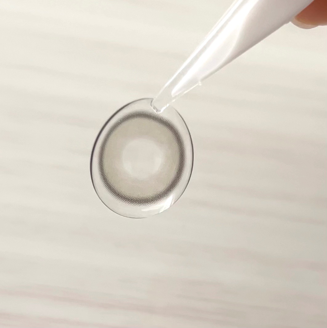 Real Ring 1day グレー/OLENS/ワンデー（１DAY）カラコンを使ったクチコミ（2枚目）