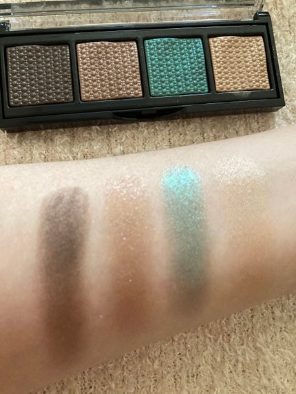 ソー フィアス! プリズマティック パレット/REVLON/アイシャドウパレットを使ったクチコミ(2枚目)