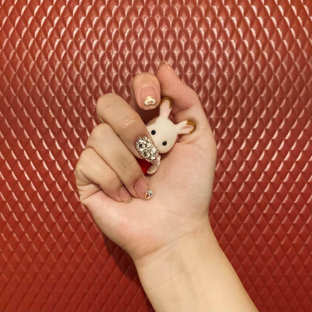 しに子ちゃん on LIPS 「バイトがネイルOKだから自由!華美なものは禁止なんだけど具体的..」(2枚目)