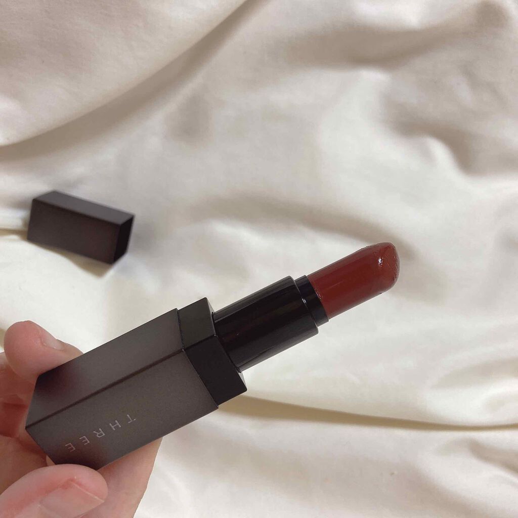 デアリングリィデミュアリップスティック/THREE/口紅を使ったクチコミ（1枚目）