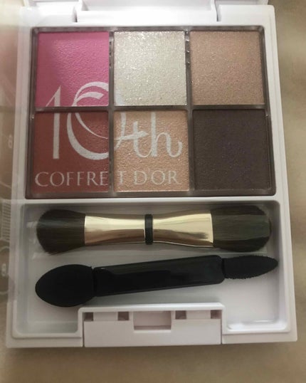 6セレクションアイズ/コフレドール/アイシャドウパレットを使ったクチコミ(1枚目)