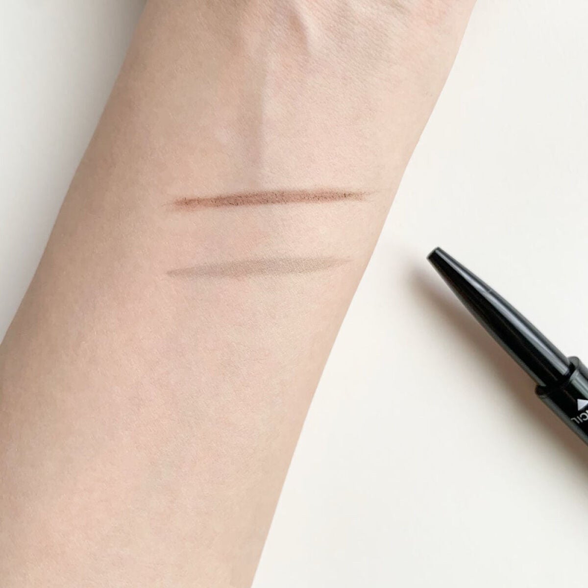 ブロウラッシュEX ウォーターストロング Wアイブロウ(ペンシル&リキッド)/ブロウラッシュ/アイブロウペンシルを使ったクチコミ(5枚目)