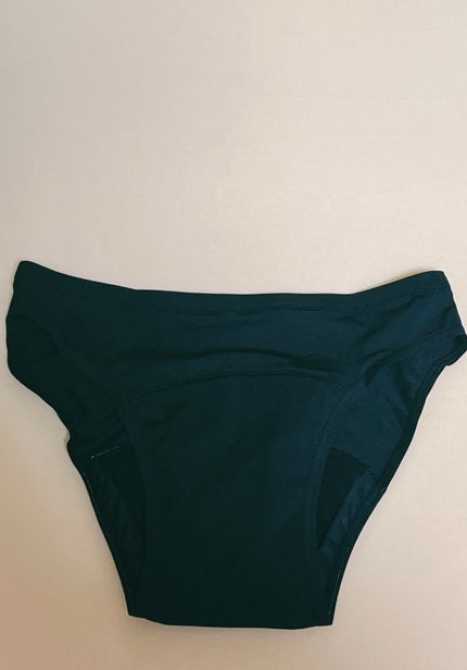 yuri on LIPS 「インスタで話題だった防水ショーツ試してみたのでレビューしました..」(3枚目)