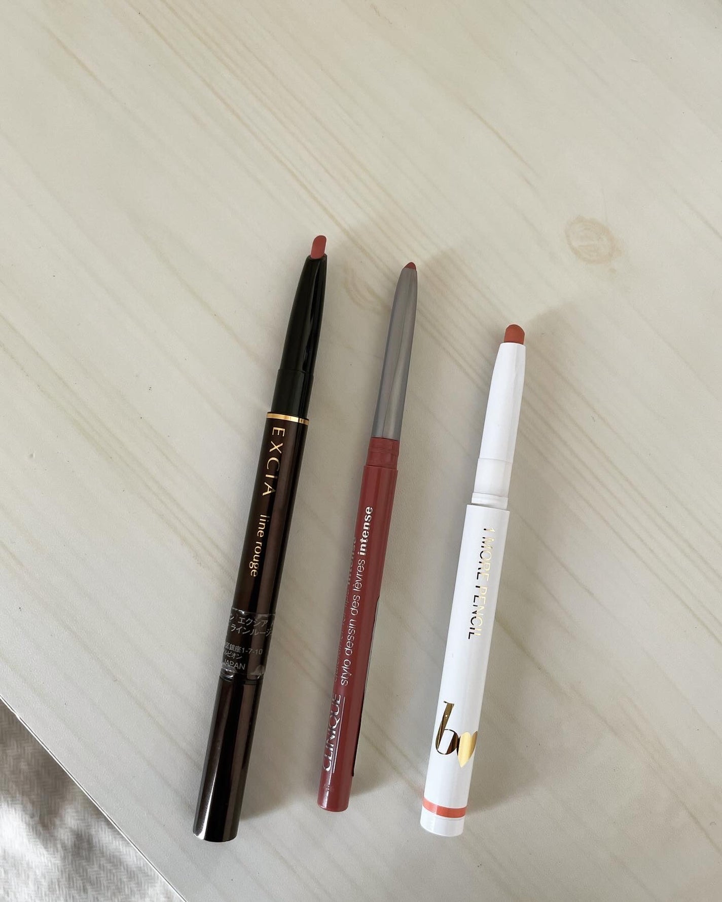 エクシア AL シルキー ラインルージュ/ALBION/リップライナーを使ったクチコミ(3枚目)