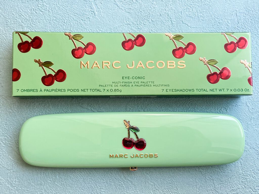 multi-finish eye palette – very merry cherry edition/MARC JACOBS/アイシャドウパレットを使ったクチコミ（1枚目）