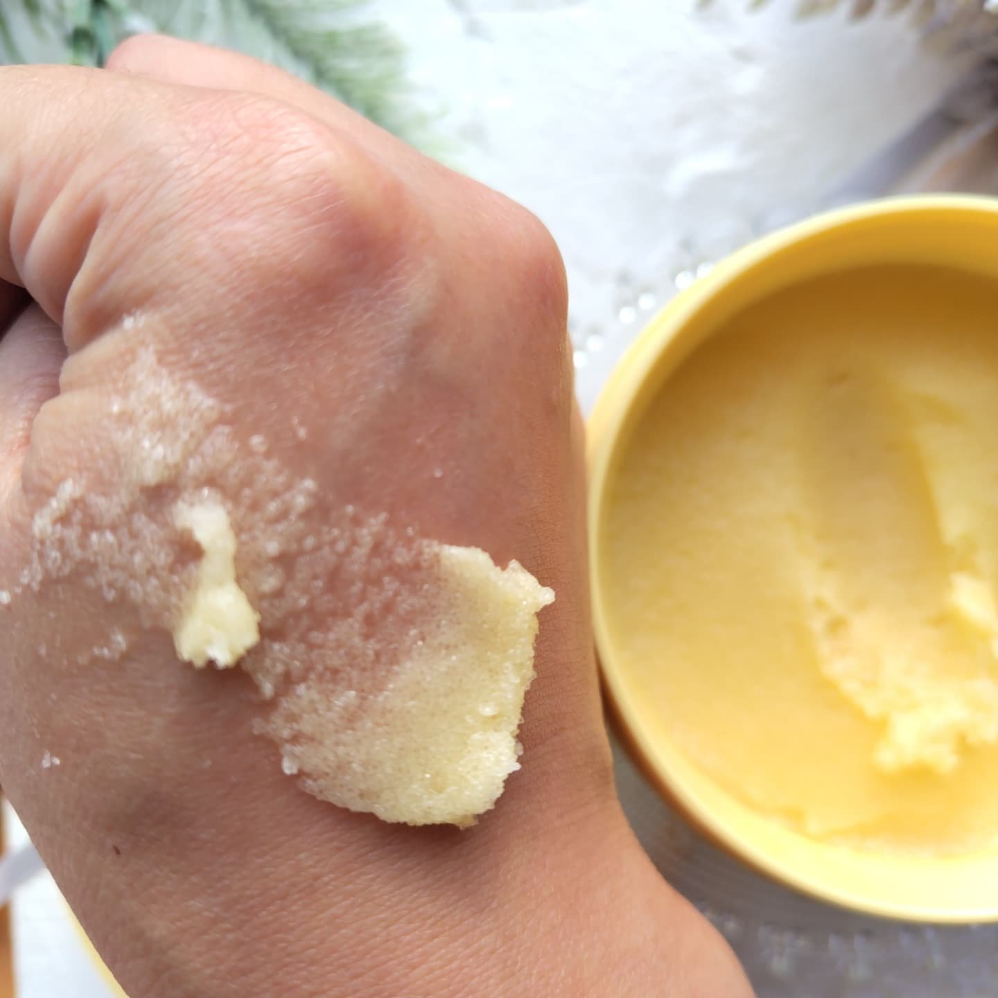 Q+Me スウィートボムタラソスクラブレモンティーの香り/AGARISM/バストケア・ヒップケアを使ったクチコミ（2枚目）