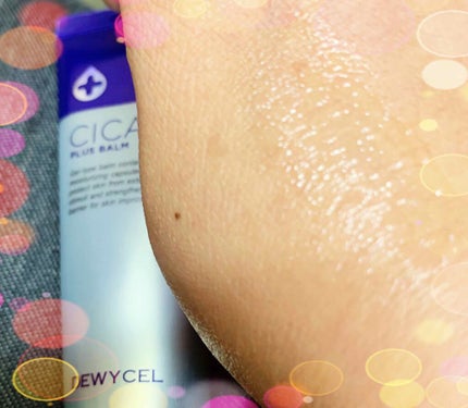 リサ・ラーソン♡クッションファンデマニア on LIPS 「アレ?似てるけど違う???ま、色んなメーカーから出ててもおかし..」(4枚目)