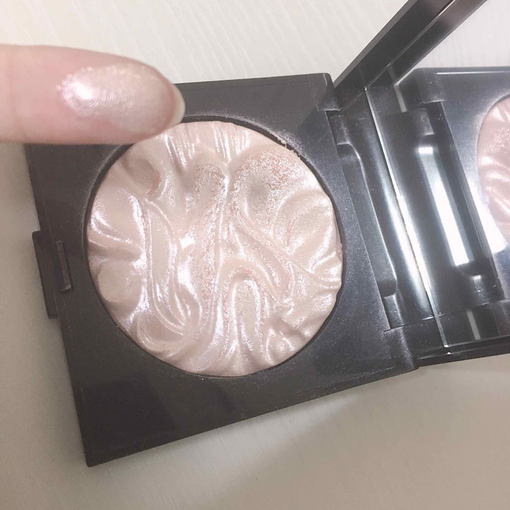 フェイスイルミネーター/ローラ メルシエ/パウダーハイライトを使ったクチコミ（3枚目）