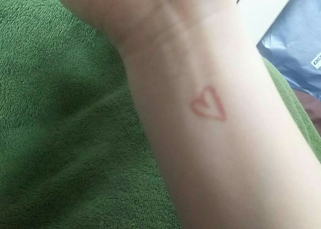 ジジ・ハディッド限定コレクション リップライナー/MAYBELLINE NEW YORK/リップライナーを使ったクチコミ（2枚目）