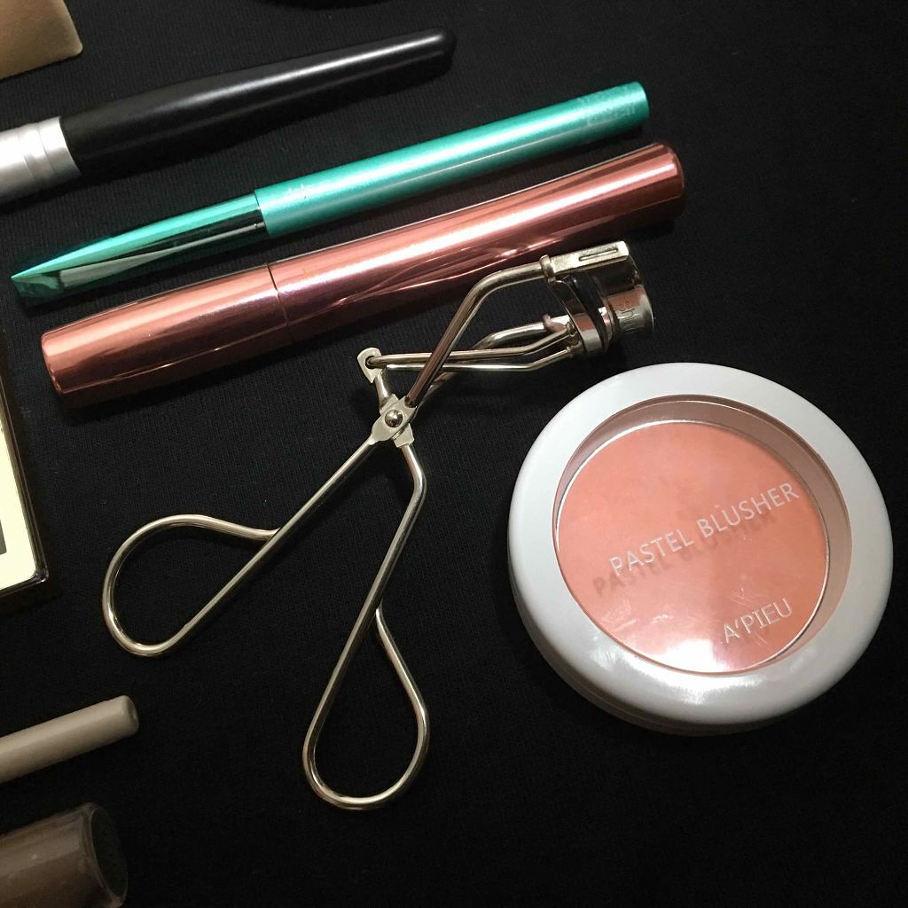 ようかん on LIPS 「就活で使ったものたち〜!アイシャドウラメがあかんとかだからとい..」(3枚目)