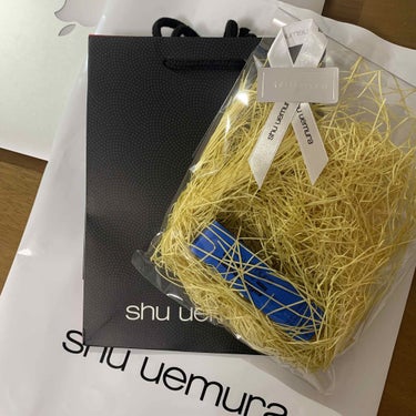 ルージュ アンリミテッド ラッカーシャイン フレーム チェーサー(限定)/shu uemura/口紅を使ったクチコミ（2枚目）