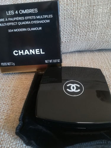 レ キャトル オンブル 334 モダン グラマー/CHANEL/アイシャドウパレットを使ったクチコミ（2枚目）